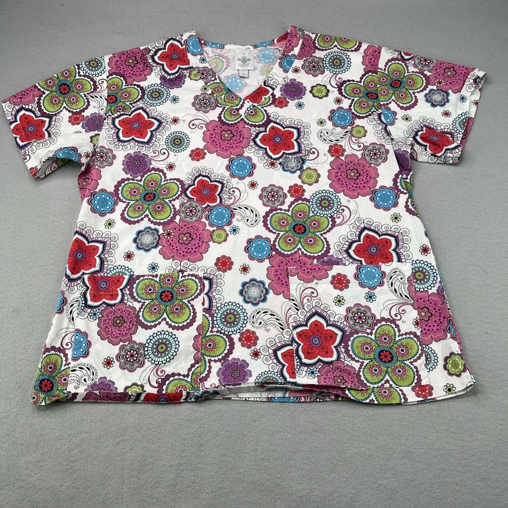 Med Couture Womens Medium Floral Paisley Scrub Top Nurse Vet Tech